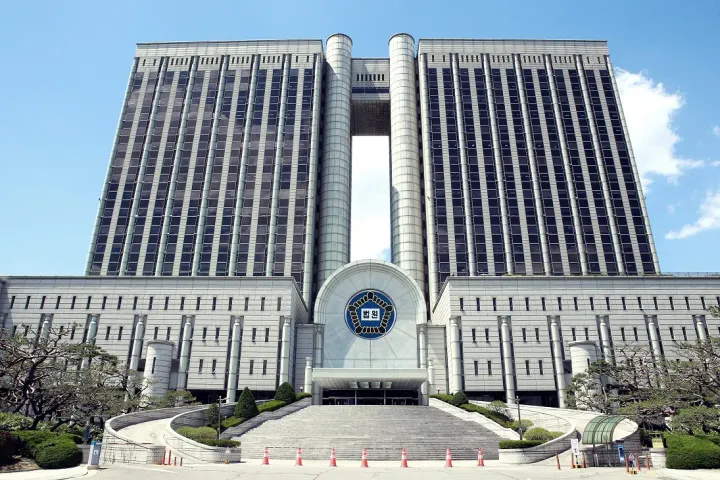 [사설] 법적 종결 너머의 질문 - 윤석열 전 대통령 무죄 판결과 사법 신뢰의 위기